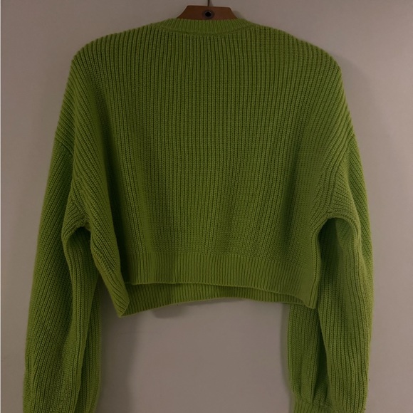 H&M Bright Green Women's Crew Neck Sweater - Picture 2 of 2